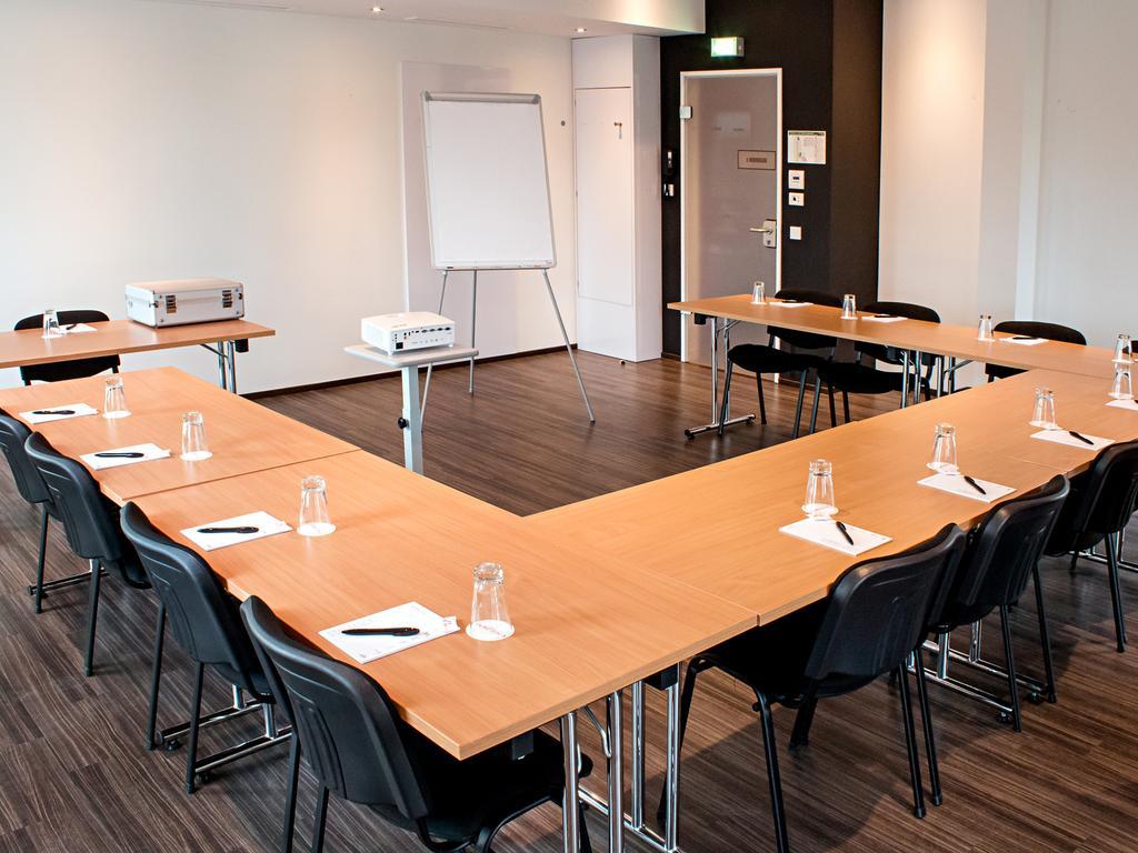 Dormero Frankfurt 4*